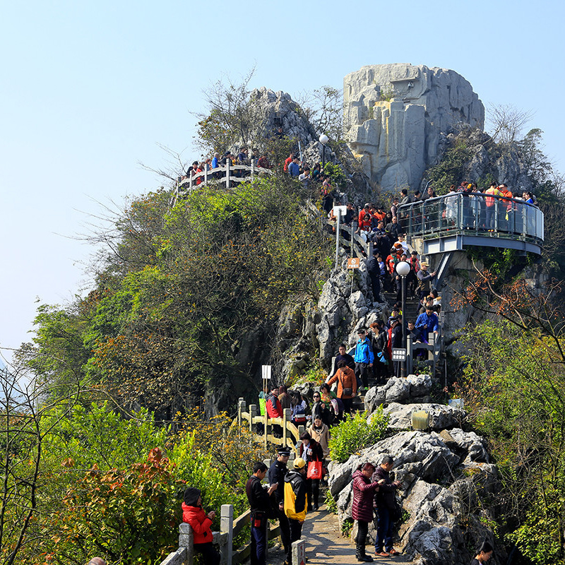 【螺螄粉之都】柳州馬鞍山、柳版“九寨溝”龍潭公園、工業博物館、窯埠古鎮夜景、品螺螄粉純玩汽車2天