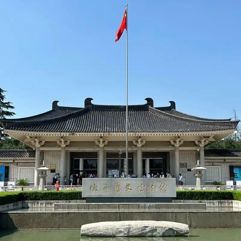 (國旅自組)【長安小拾光】陜西歷史博物館、明城墻、大雁塔、壺口瀑布、挑戰華山、親子換裝體驗(含妝造)、駝鈴傳奇秀、兵馬俑雙飛六天